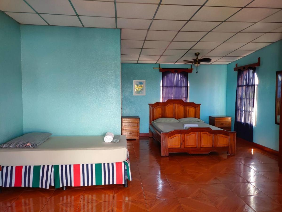 Casa Robles - Room Close To Airport #2 Манагуа Екстериор снимка