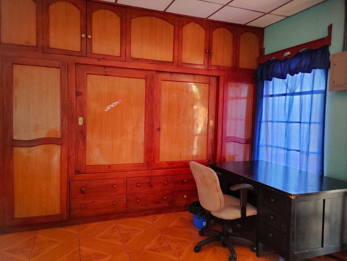 Casa Robles - Room Close To Airport #2 Манагуа Екстериор снимка