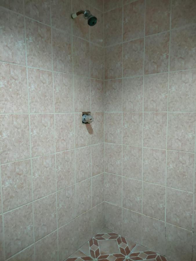Casa Robles - Room Close To Airport #2 Манагуа Екстериор снимка